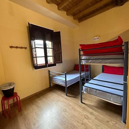 Albergue De Peregrinos Compostela Molinaseca Luaran gambar